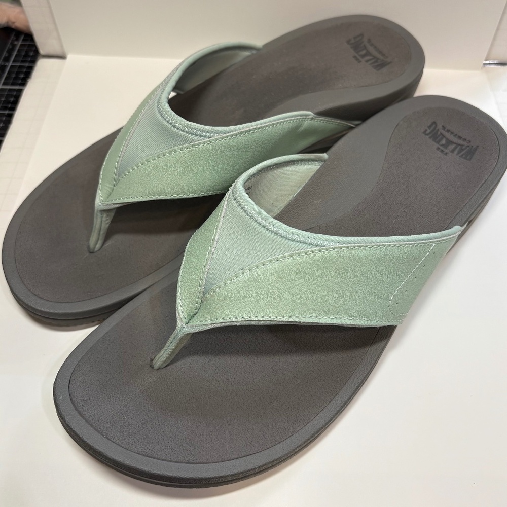 The Walking Company Balboa Sandal sz. 11